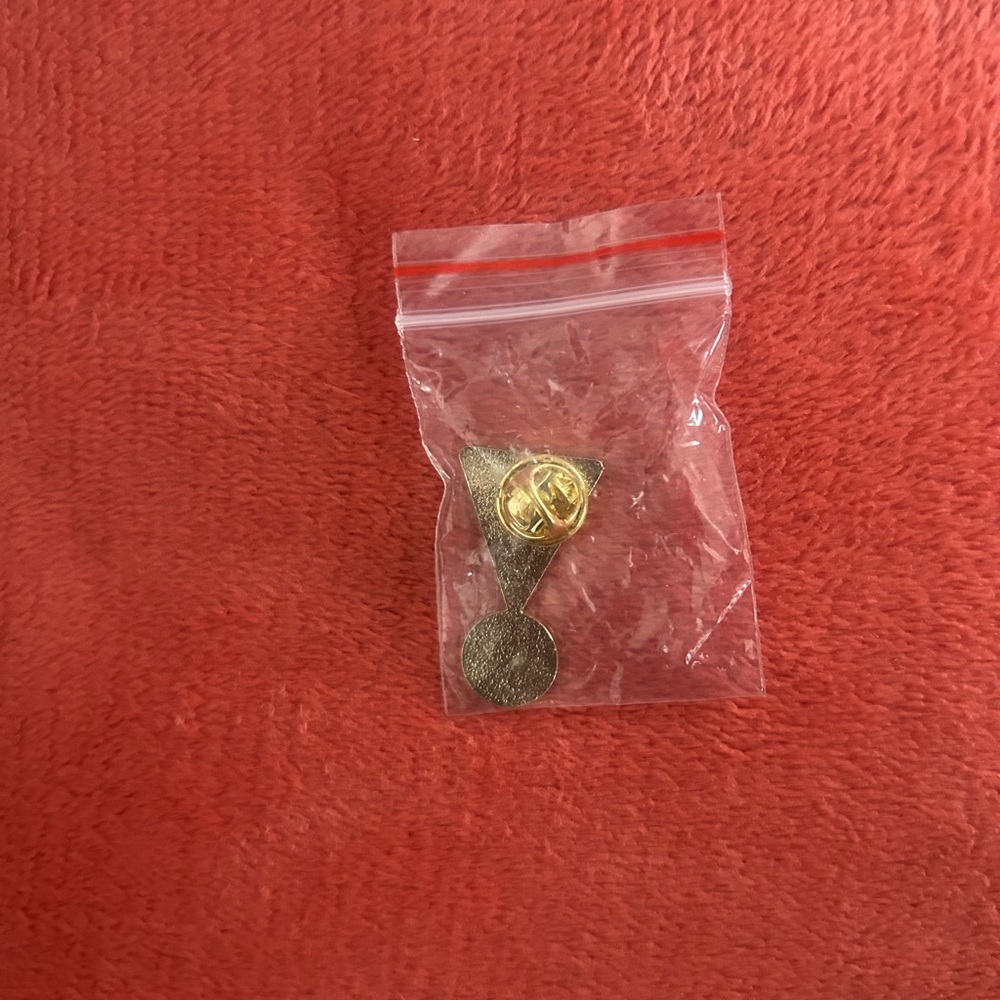 Verizon Pin - Picture 3 of 6